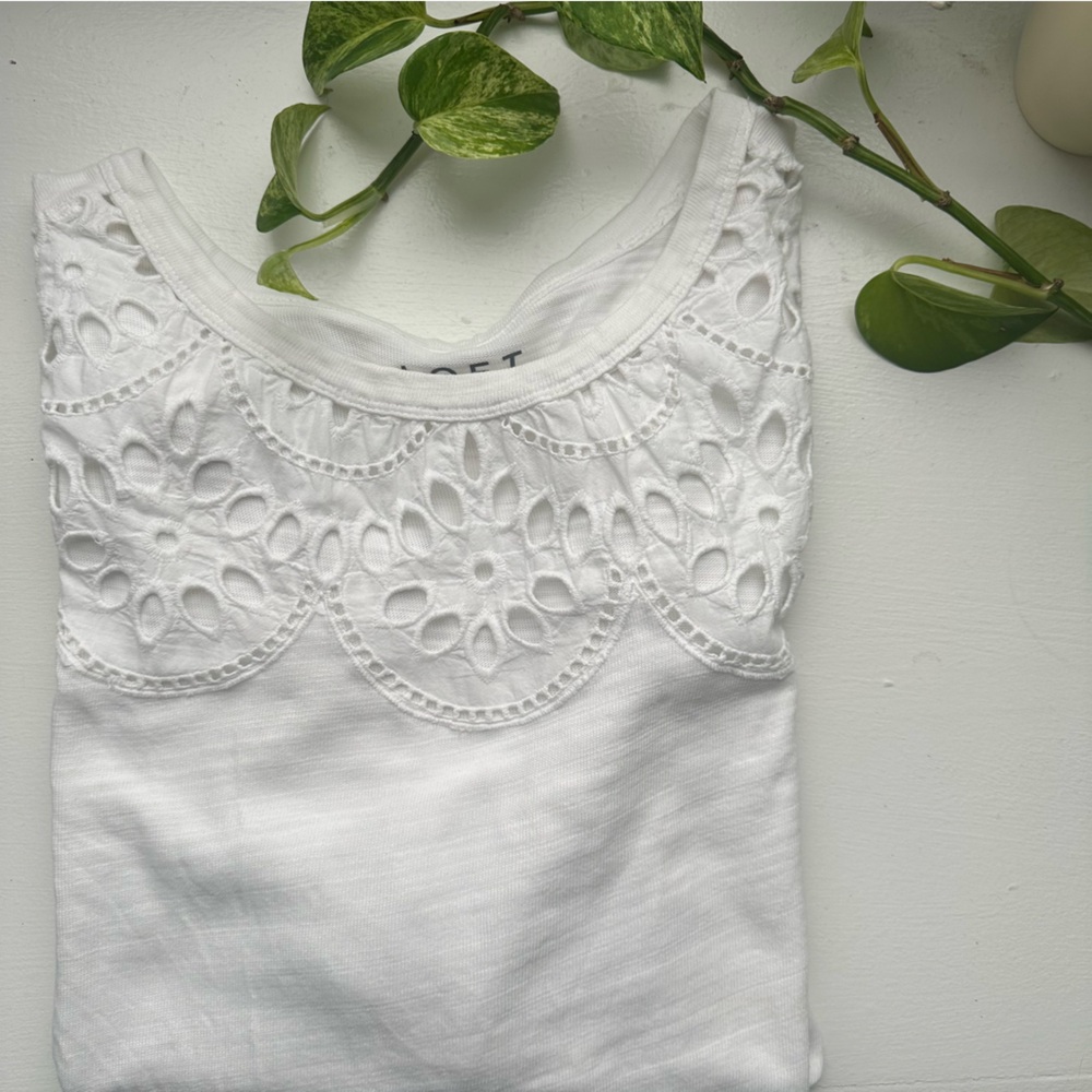 LOFT Cotton Top w/Lace Details